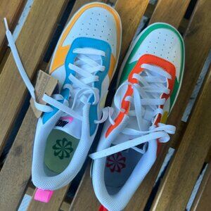 NEW Nike Kids Sneakers